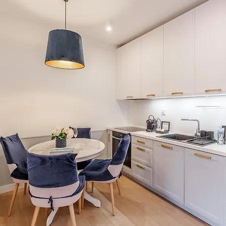 Laba Polanki Aqua Parking, Basen W Cenie