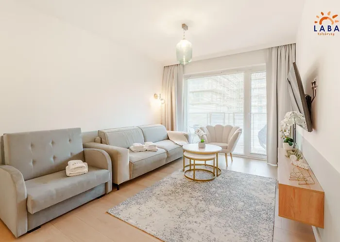 Laba Polanki Aqua Parking, Basen W Cenie アパート