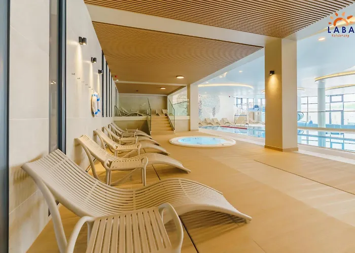 Laba Polanki Aqua Parking, Basen W Cenie アパート *